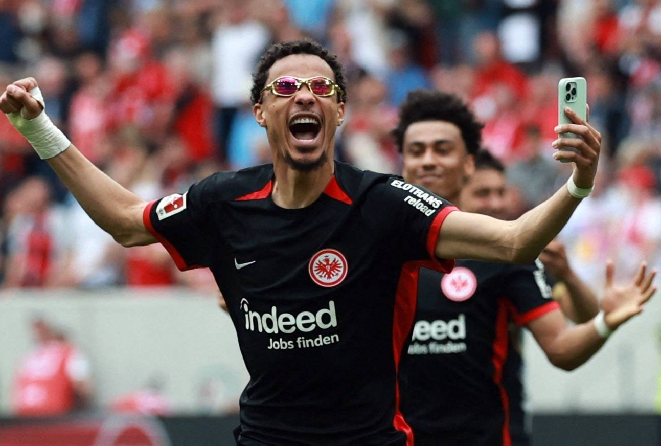 开云-曼联大胜阿贾克斯成功杀入半决赛(曼联20阿贾克斯)