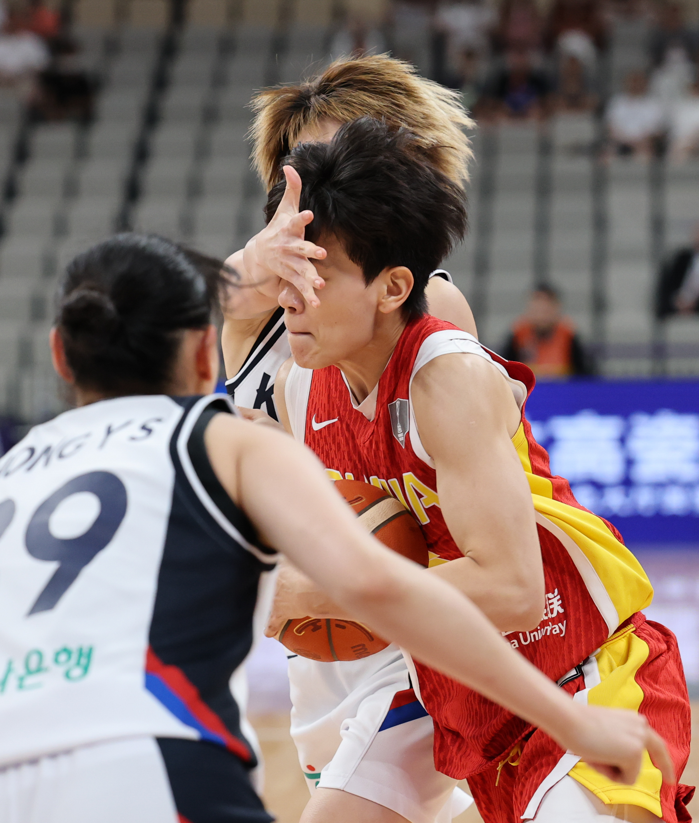 亚太篮球盛事开幕,各国选手备战 亚太篮球盛事开幕,各国选手备战